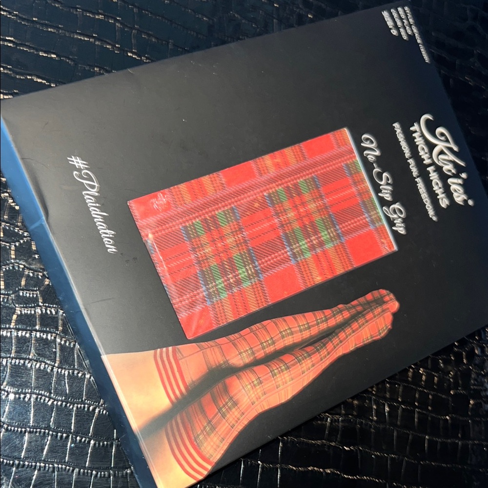 KIX’IES Plaidnation Tartan Thigh Highs - Rare Boutique Size D 🍎